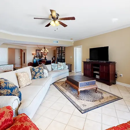 Admirals Quarters Villa Orange Beach Room photo